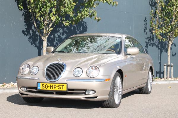 Jaguar S-Type – 2001